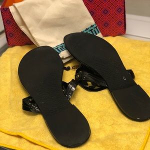 Tory Burch Pat. Lthr Sandals (used)